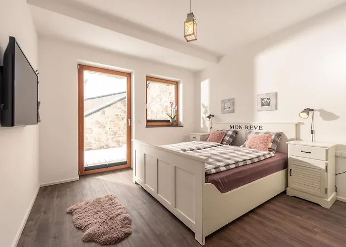 Piekvier 公寓 斯拉德明